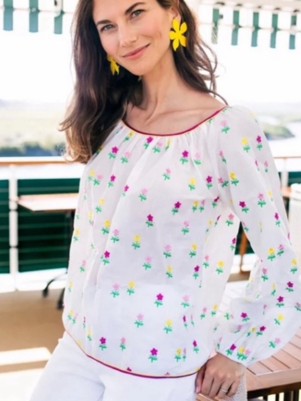 Tuckernuck Andy Embroidered Floral Size Small